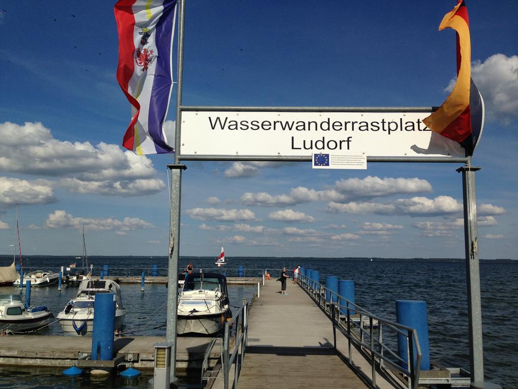 Apartmenthaus Luett Meer Ludorf Exteriör bild